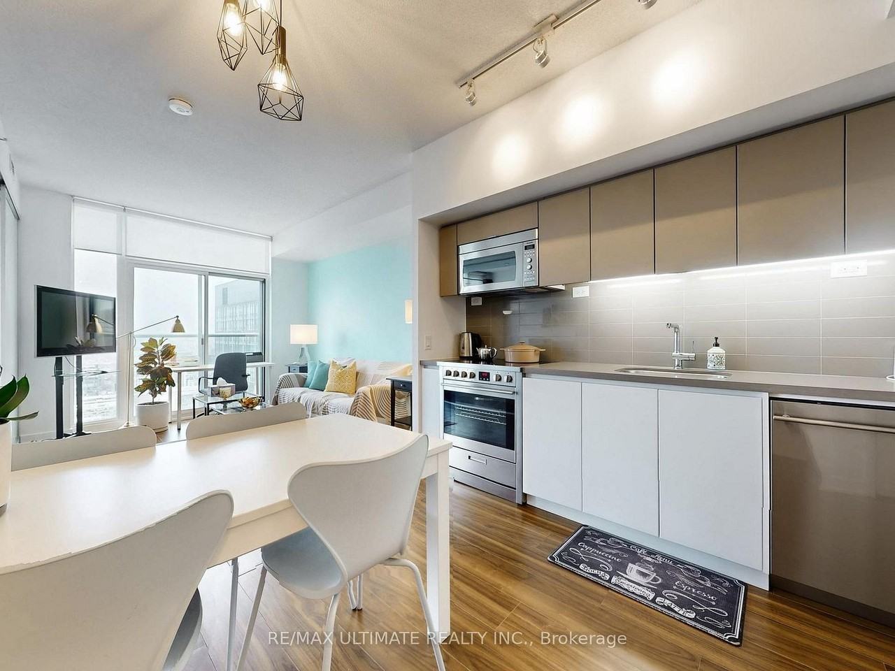 85 Queens Wharf Road - Photo 2 of 10