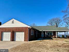 featured image of 289 N River Dr