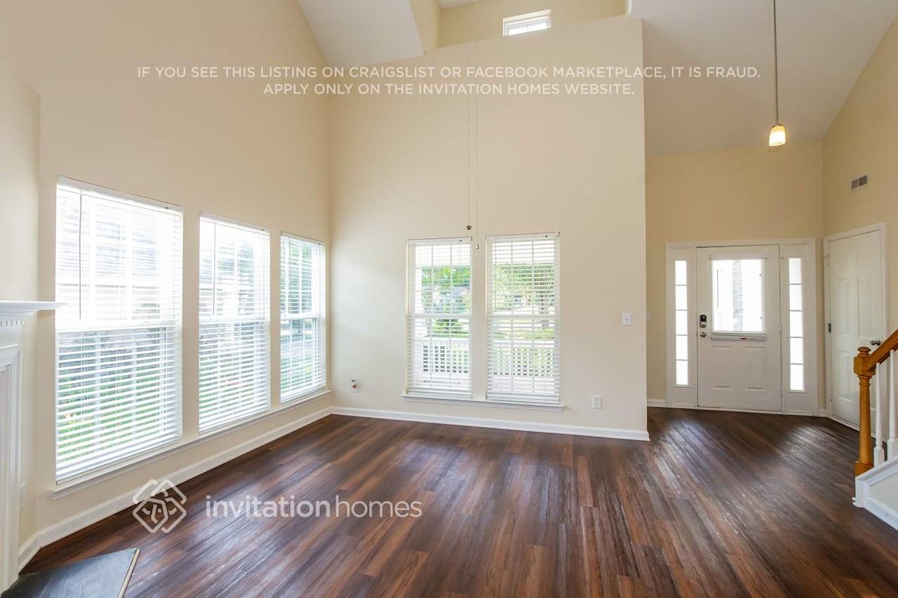 4541 Brandie Glen Rd - Photo 2 of 14