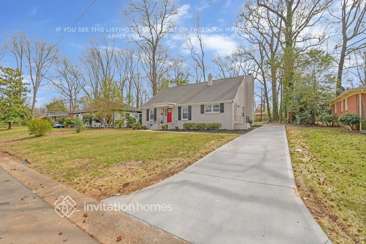 3332 Bonneville Dr - Photo 2 of 29