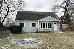 featured image of 9318 S 78th Ave