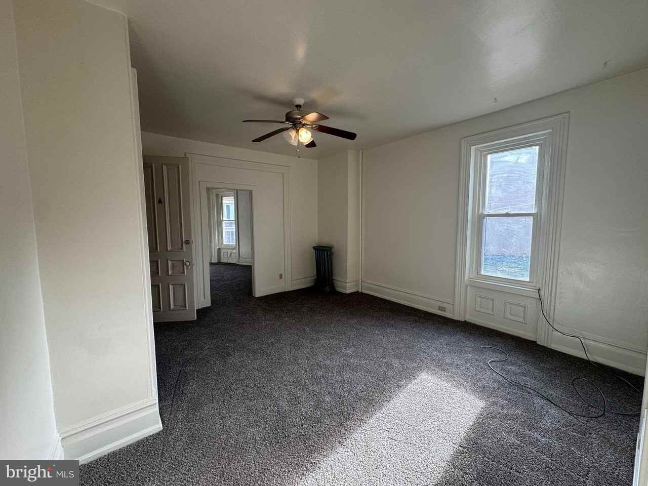 261 N York St Apt A #A - Photo 6 of 10