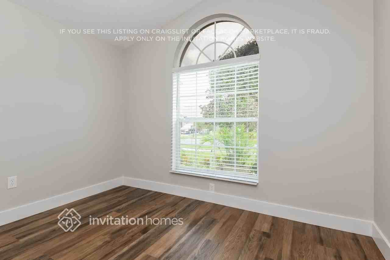 4011 Sunny Day Way - Photo 4 of 15