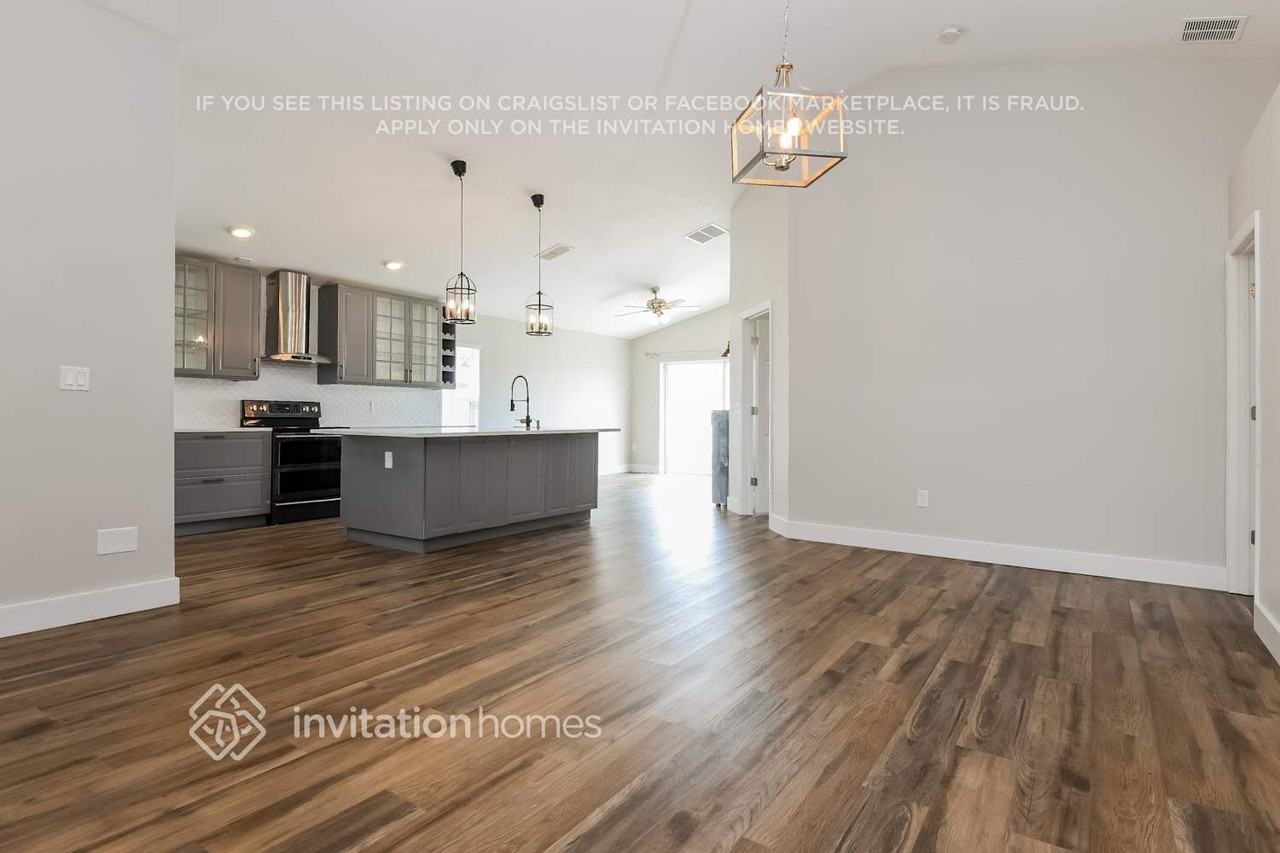 4011 Sunny Day Way - Photo 5 of 15