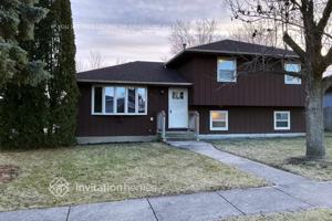 featured image of 3818 Jonathan Simpson Dr