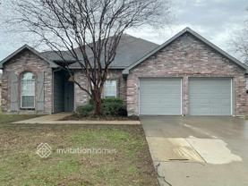 224 Mulberry Ln - Photo 1 of 1