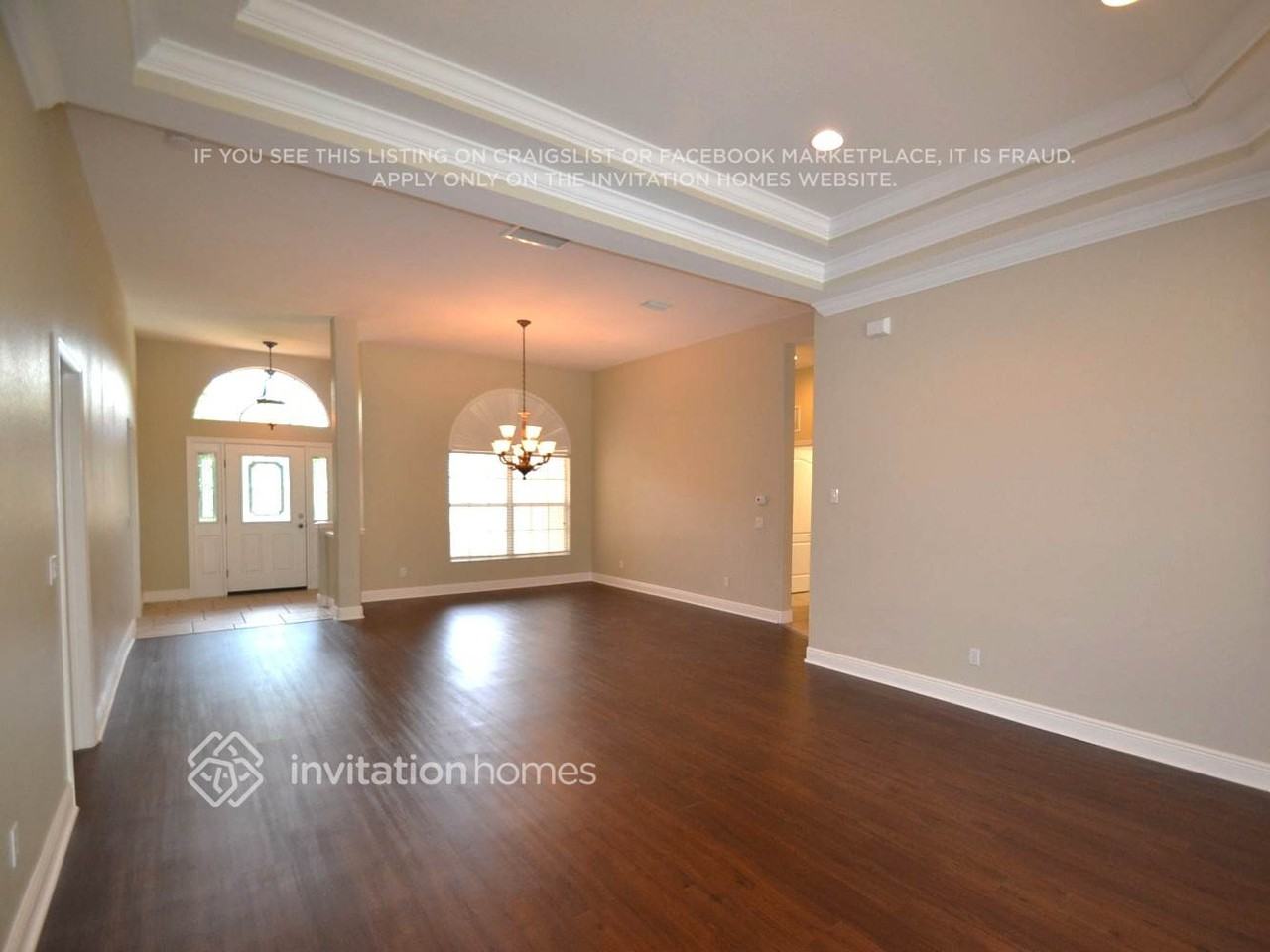 13075 Peregrin Cir - Photo 2 of 18