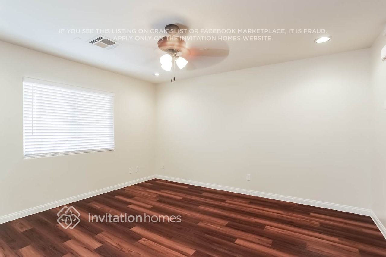 10631 Gibbous Moon Dr - Photo 3 of 15