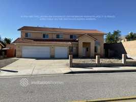 featured image of 2642 N Maple Ave