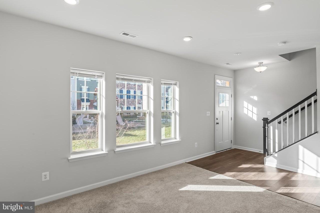 9334 Barnes Loop - Photo 6 of 50