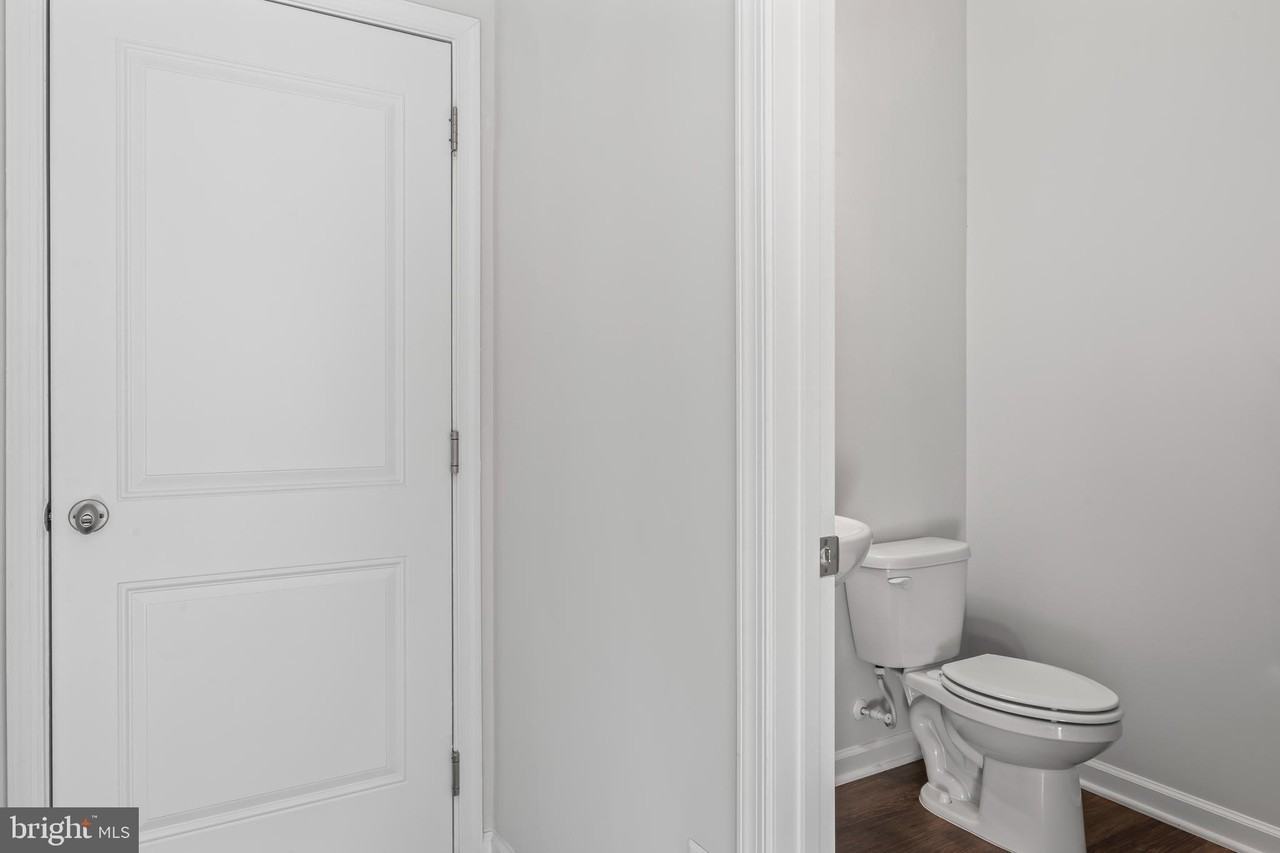 9334 Barnes Loop - Photo 7 of 50