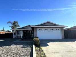 featured image of 4860 Teakwood Dr