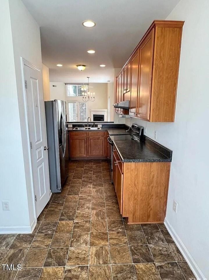 2547 Asher View Ct - Photo 5 of 19