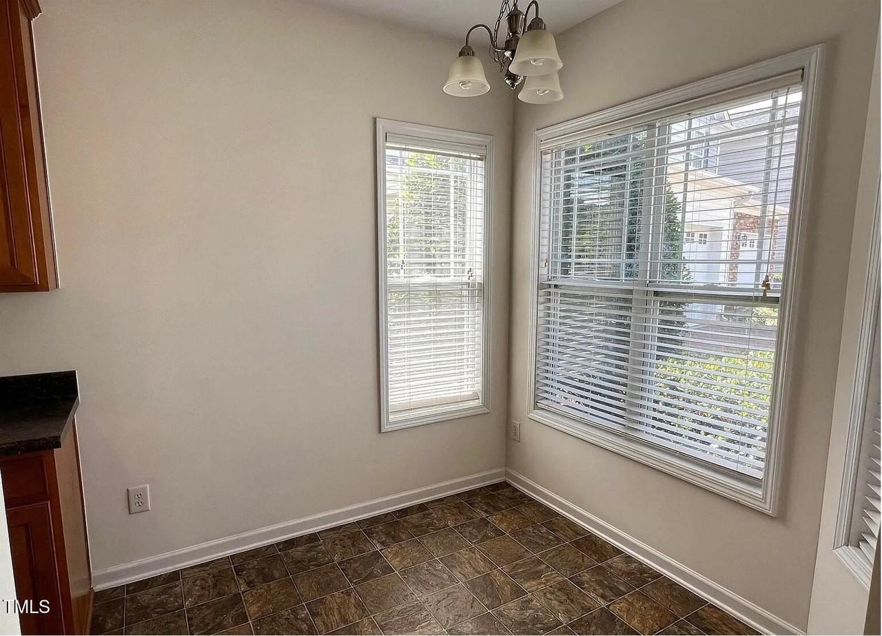 2547 Asher View Ct - Photo 7 of 19