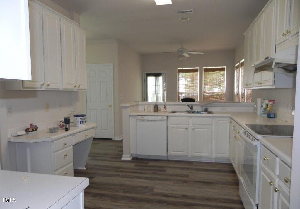 206 Corsair Dr - Photo 6 of 20