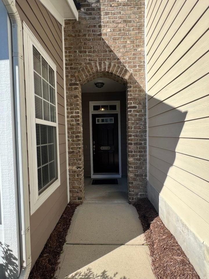 10117 Falls Meadow Ct - Photo 4 of 34