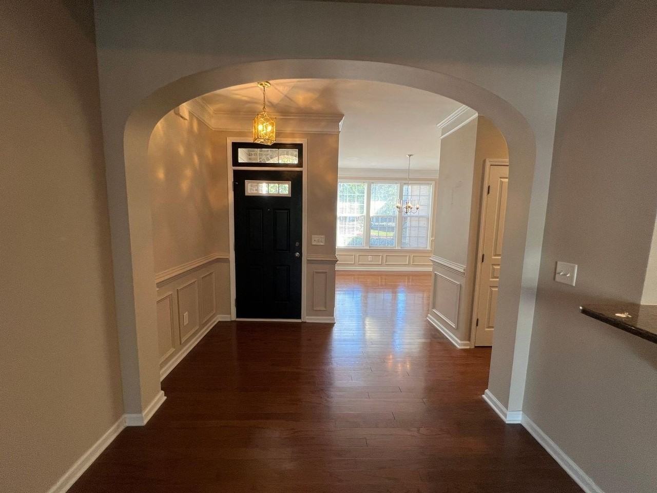 10117 Falls Meadow Ct - Photo 5 of 34