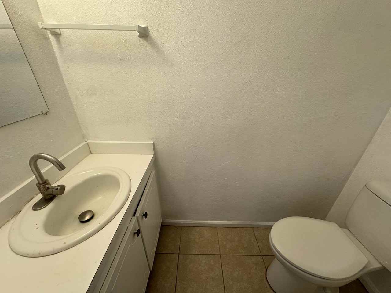 228 Plantation Rd #A - Photo 5 of 8