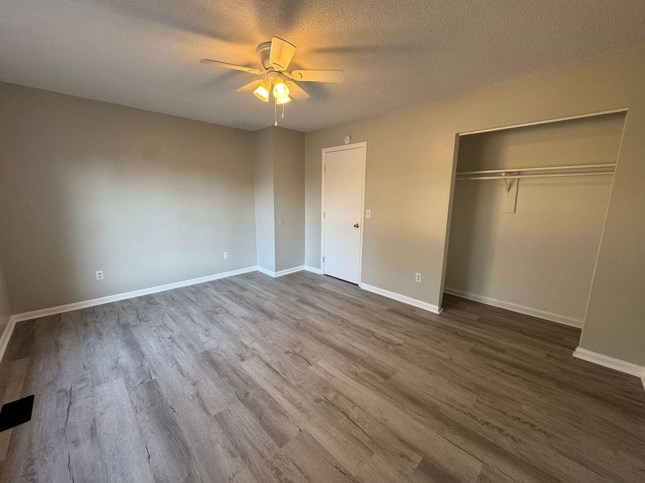 228 Plantation Rd #A - Photo 6 of 8