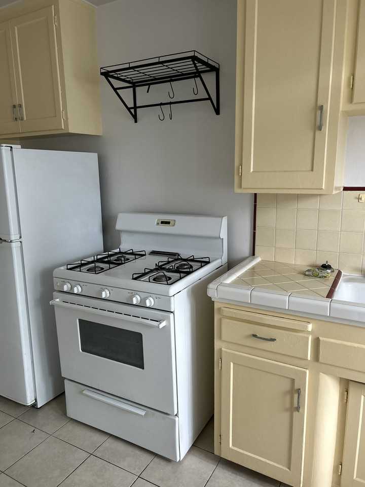 4012 Illinois St #4012-1-2 - Photo 5 of 10