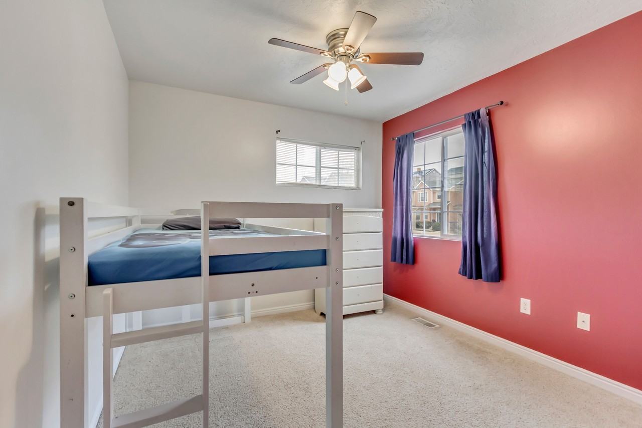 7611 S Yellowwood Ln - Photo 5 of 20