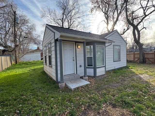 1717 S Edison St - Photo 2 of 8