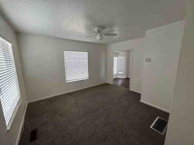 1717 S Edison St - Photo 3 of 8