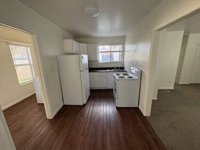 1717 S Edison St - Photo 6 of 8