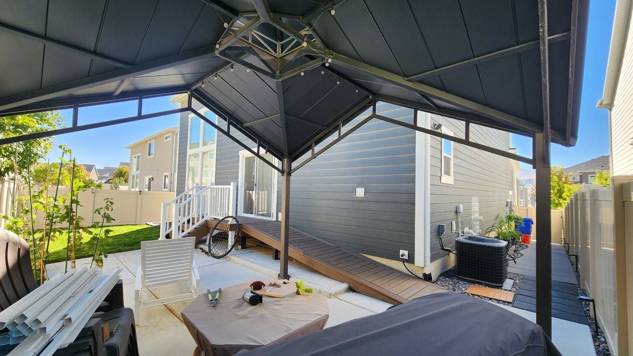 1742 W Valcrest Dr - Photo 4 of 50