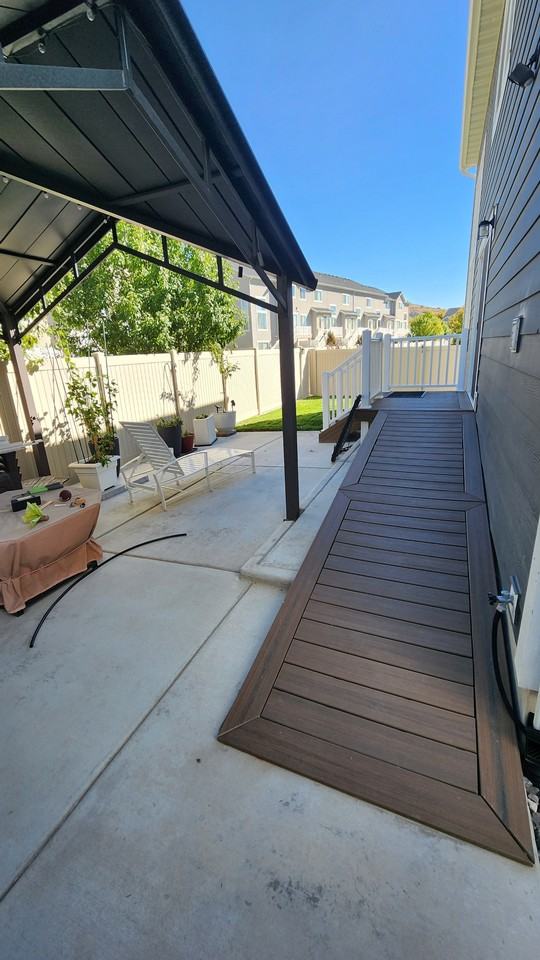 1742 W Valcrest Dr - Photo 5 of 50