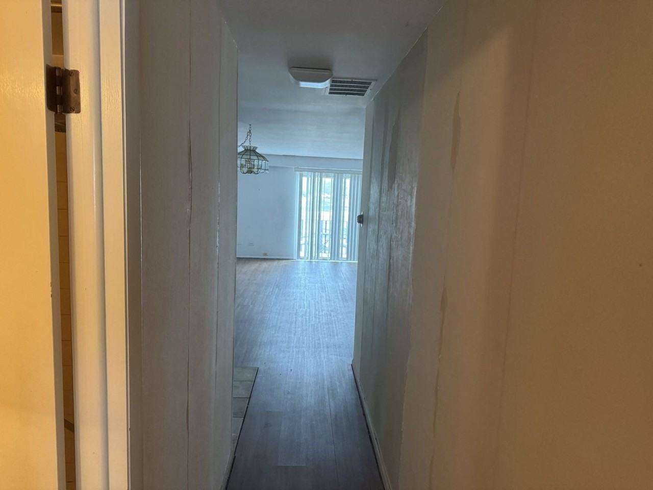 1471 N Winslowe Dr - Photo 2 of 12