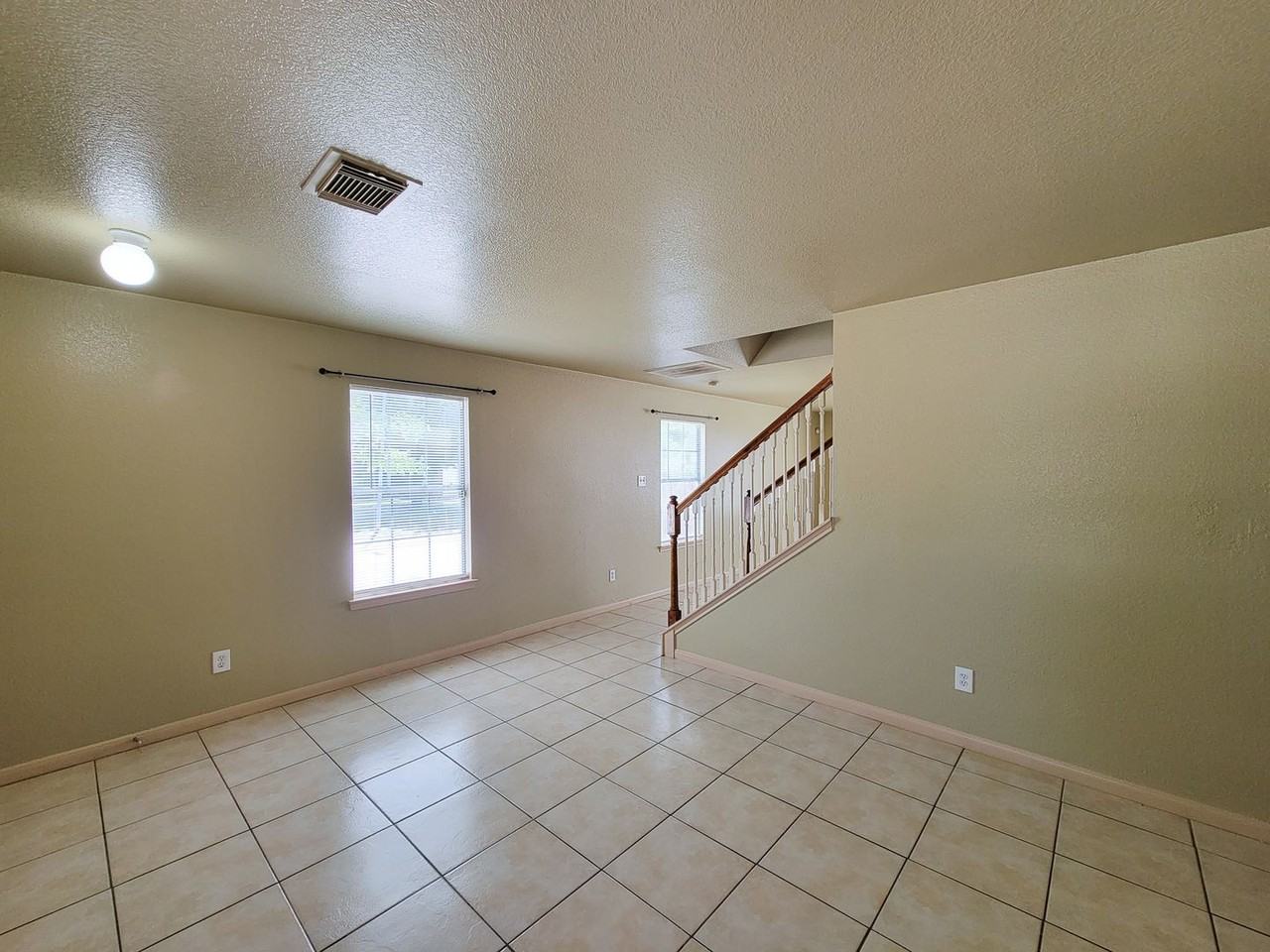 21807 Aspen Mist Ln - Photo 5 of 31