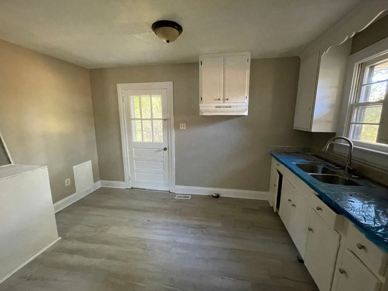 6310 6310 Ward Blvd - 6310 Ward Blvd - Photo 6 of 12