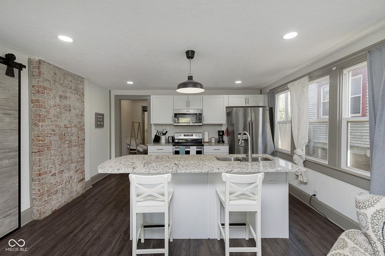 2248 Nowland Ave - Photo 7 of 25