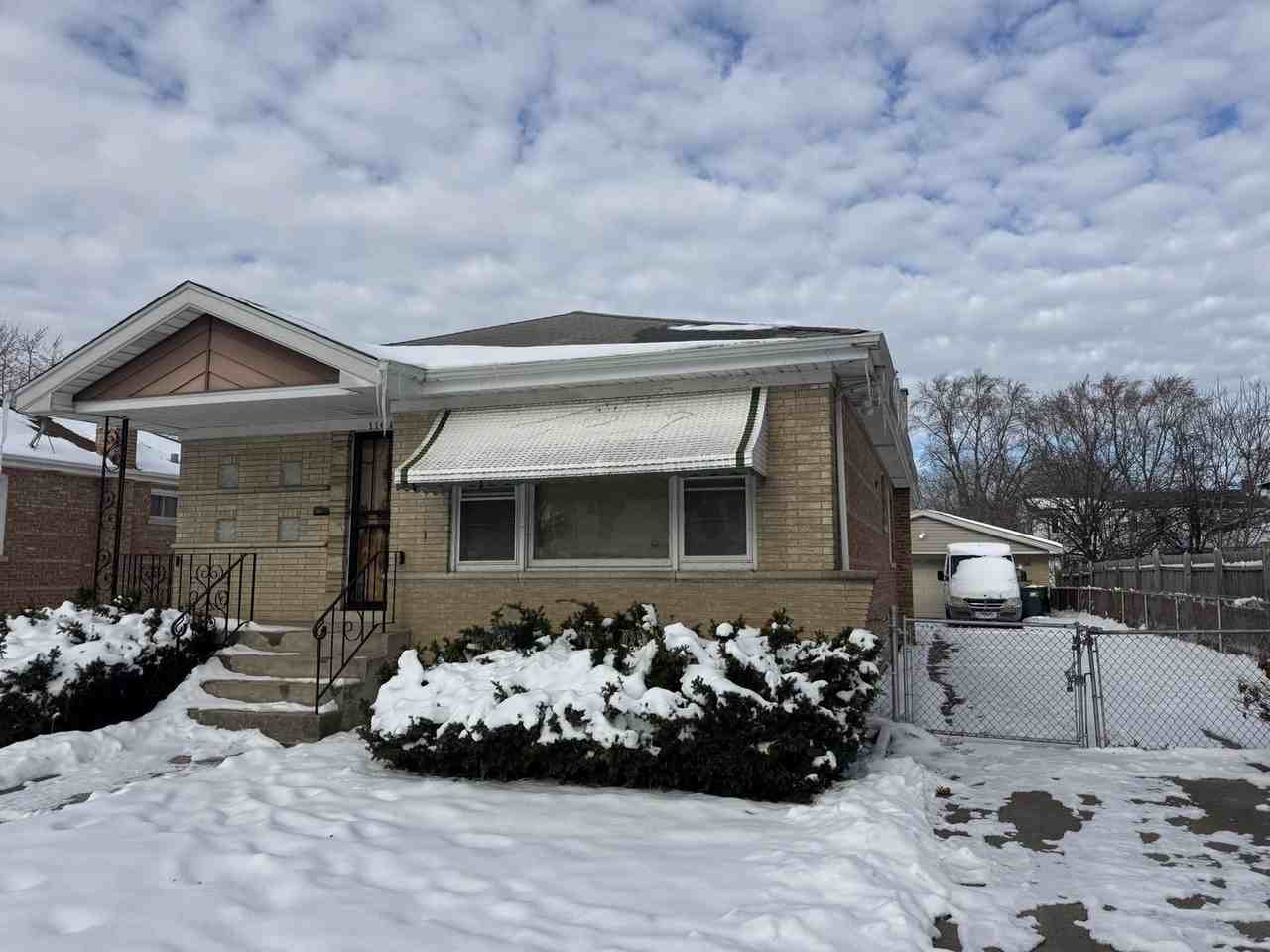 1104 E 156th Pl - Photo 2 of 14