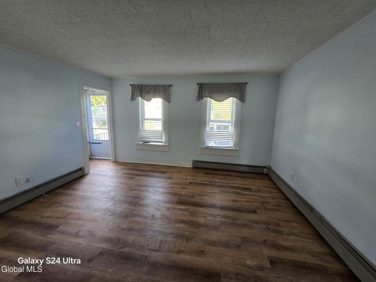 70 Oak St - Photo 2 of 15