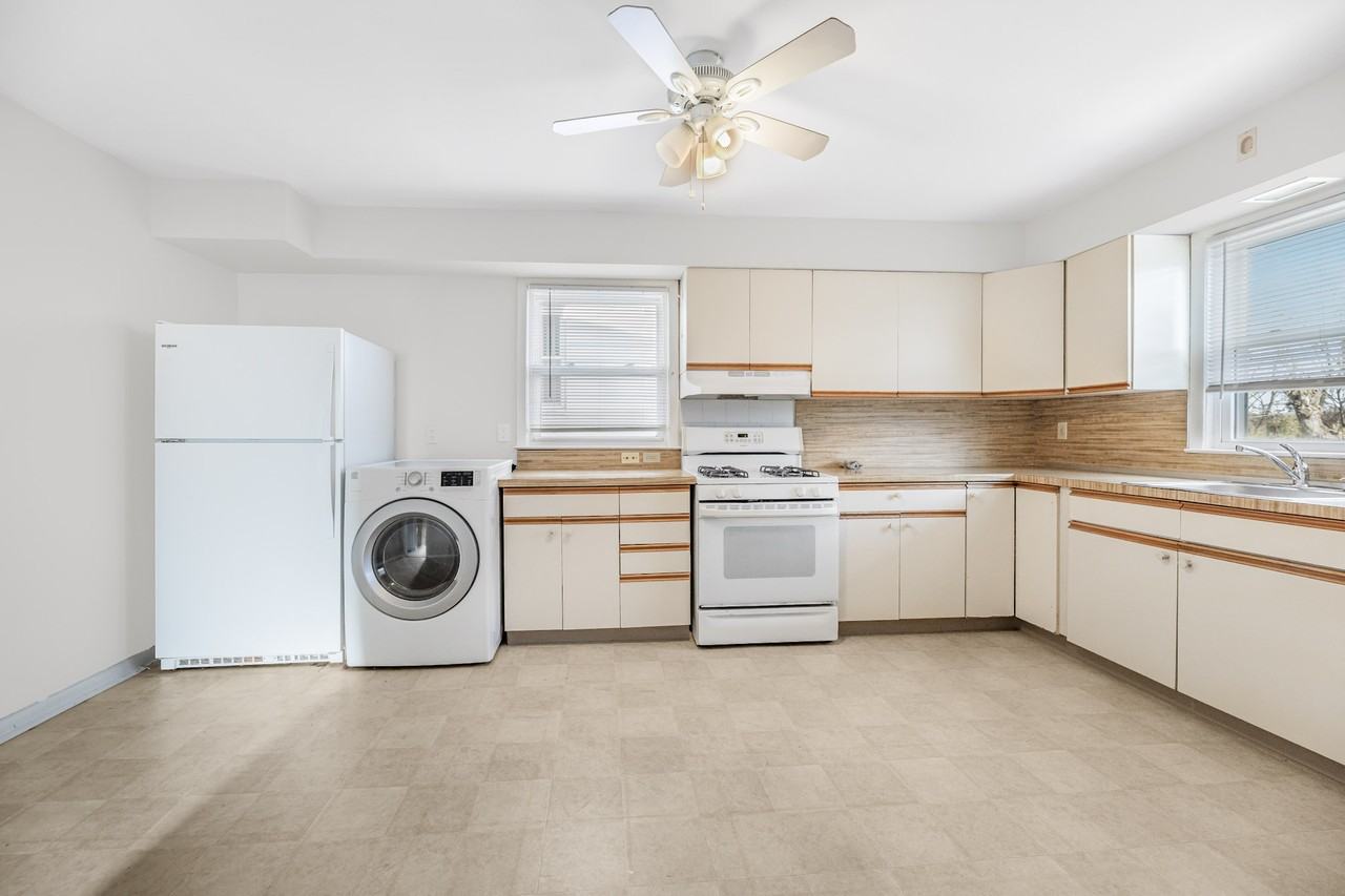 120 Woodside Ave - Photo 6 of 12