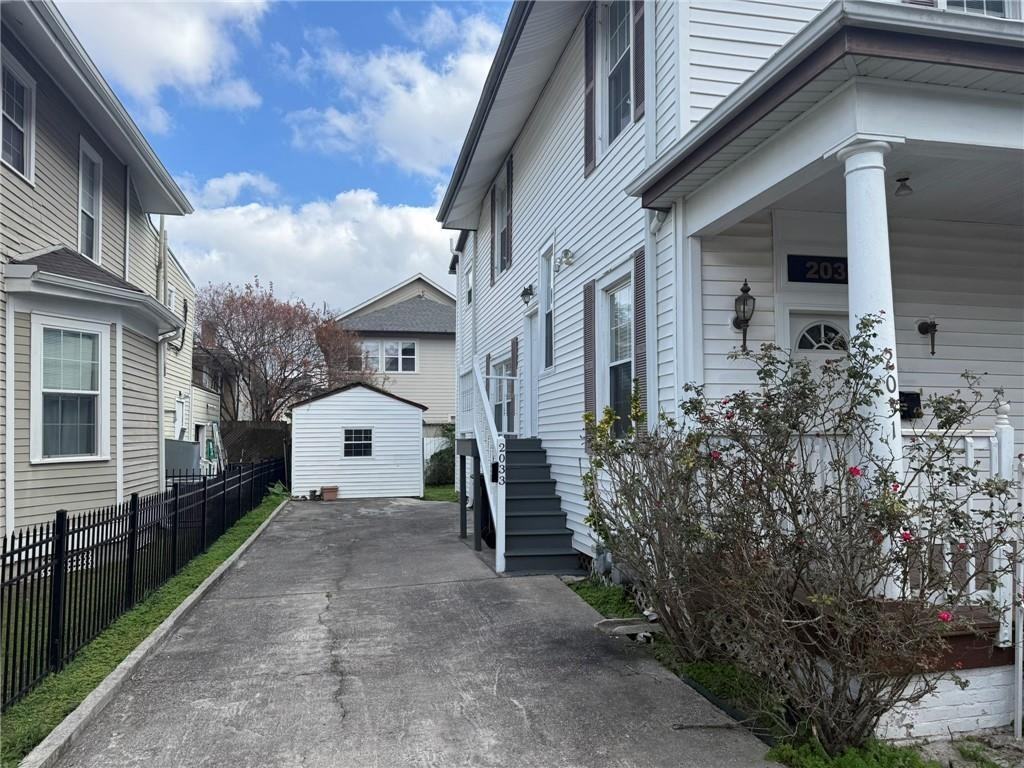 2031 General Taylor St - Photo 6 of 27