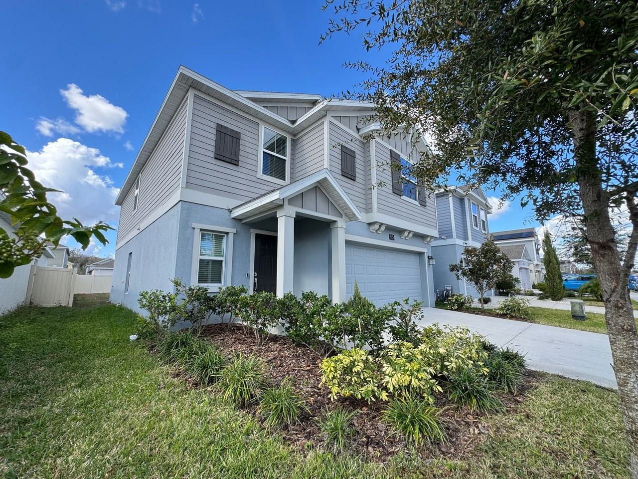 554 Jett Ln - Photo 2 of 50