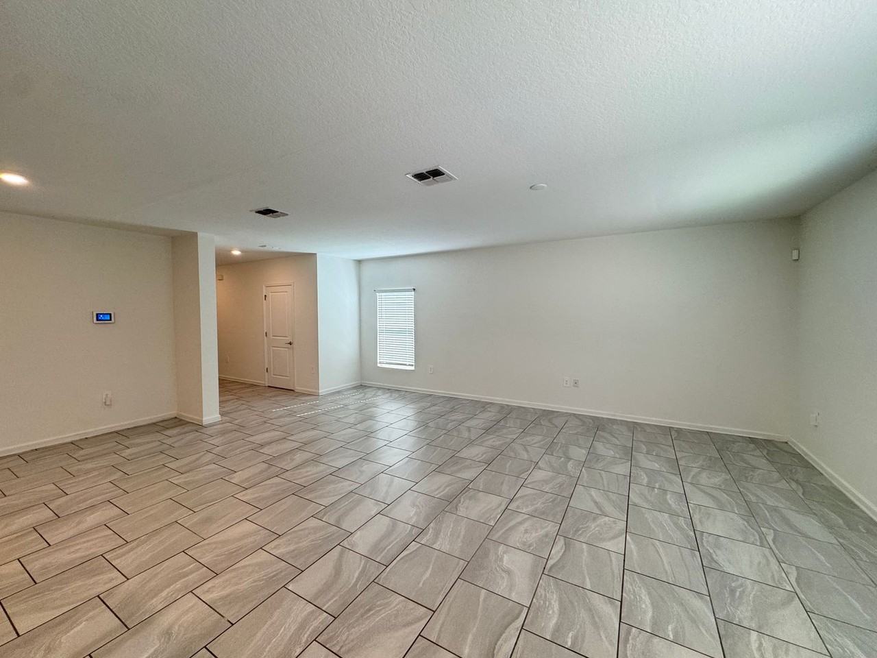 554 Jett Ln - Photo 5 of 50