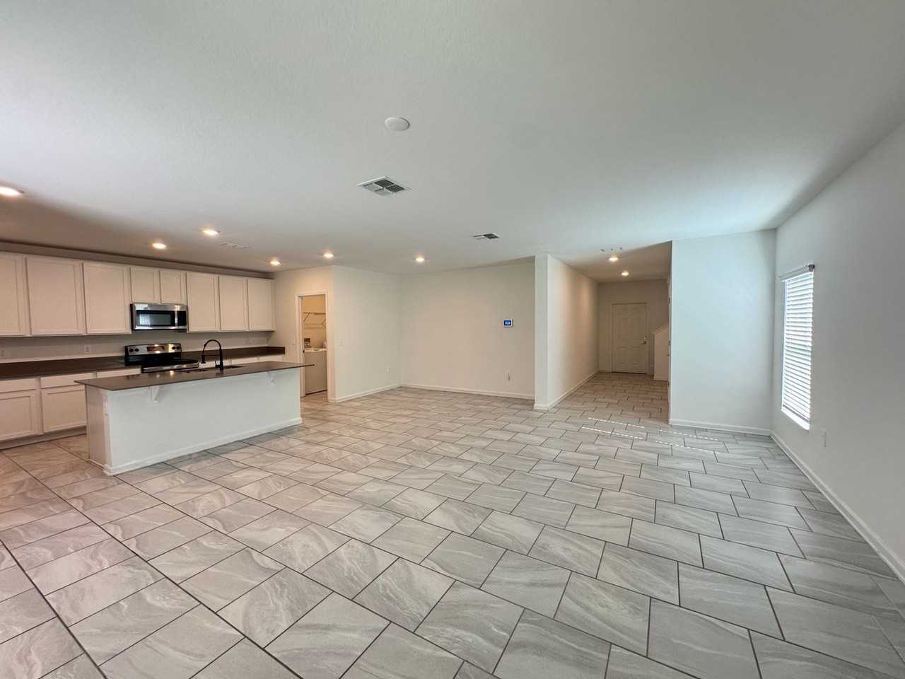 554 Jett Ln - Photo 6 of 50