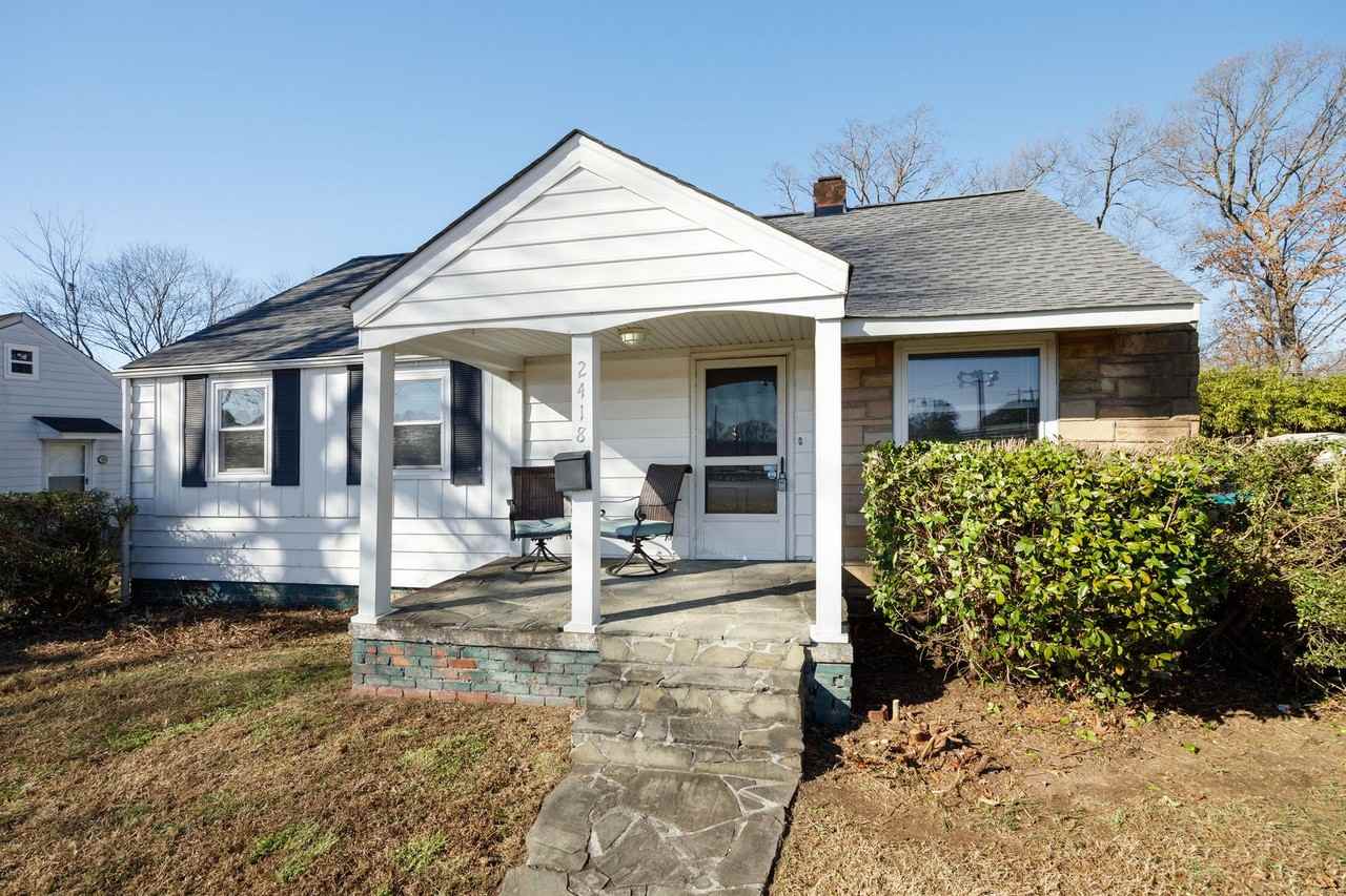 2418 Vernon Rd - Photo 3 of 28