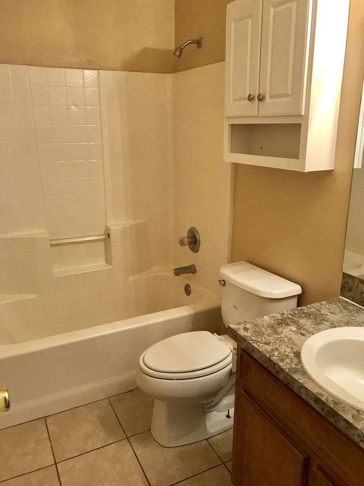 2220 Misty Dr - Photo 6 of 8