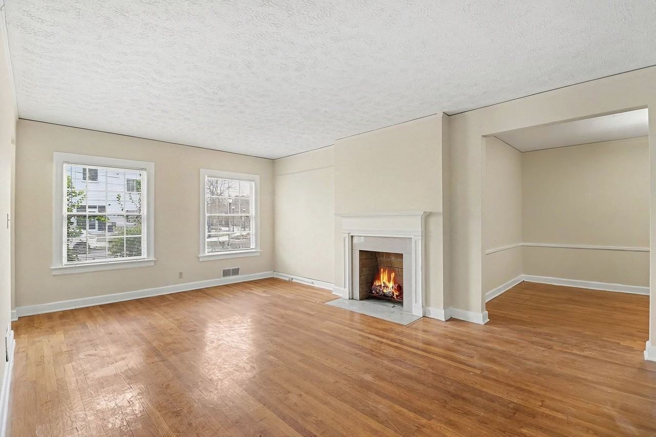 1944 Ridgewood Dr Ne - Photo 5 of 18