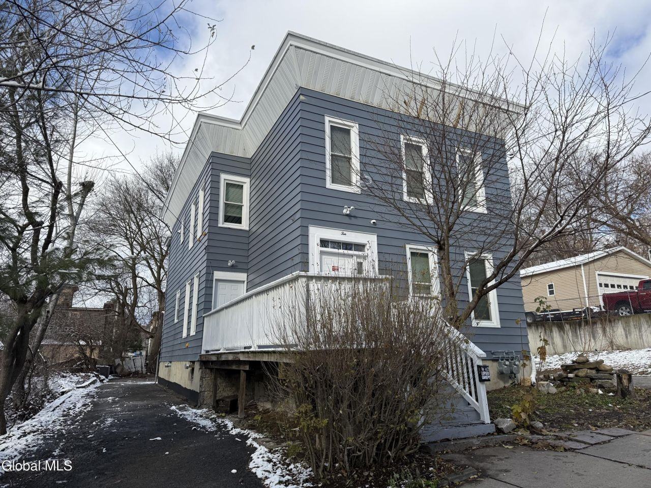 10 Orange St - Photo 2 of 14