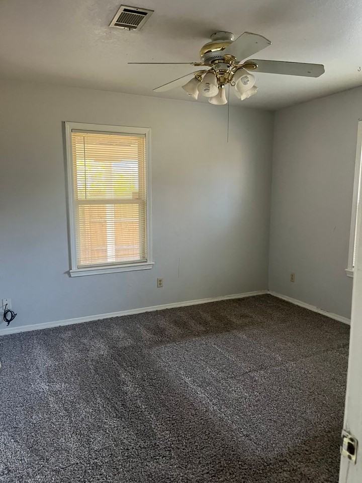 3816 Jenny Lind Rd - Photo 5 of 7