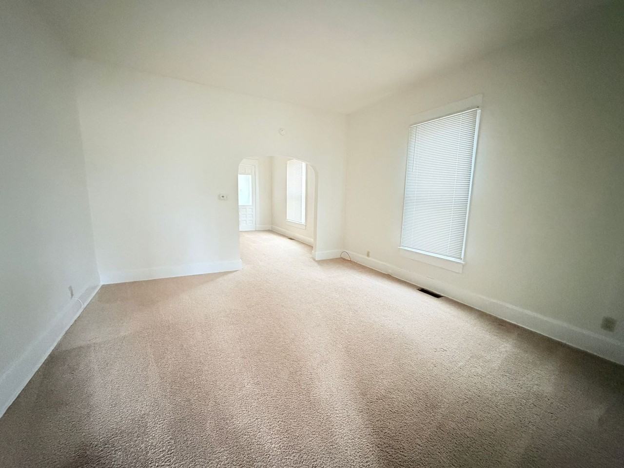 71 N Warman Ave - Photo 4 of 18