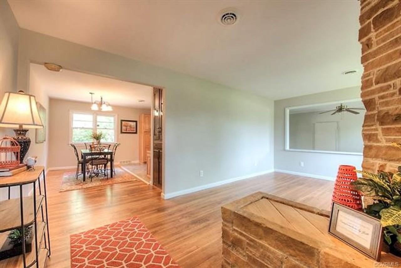 7394 Stuart Dr - Photo 4 of 28