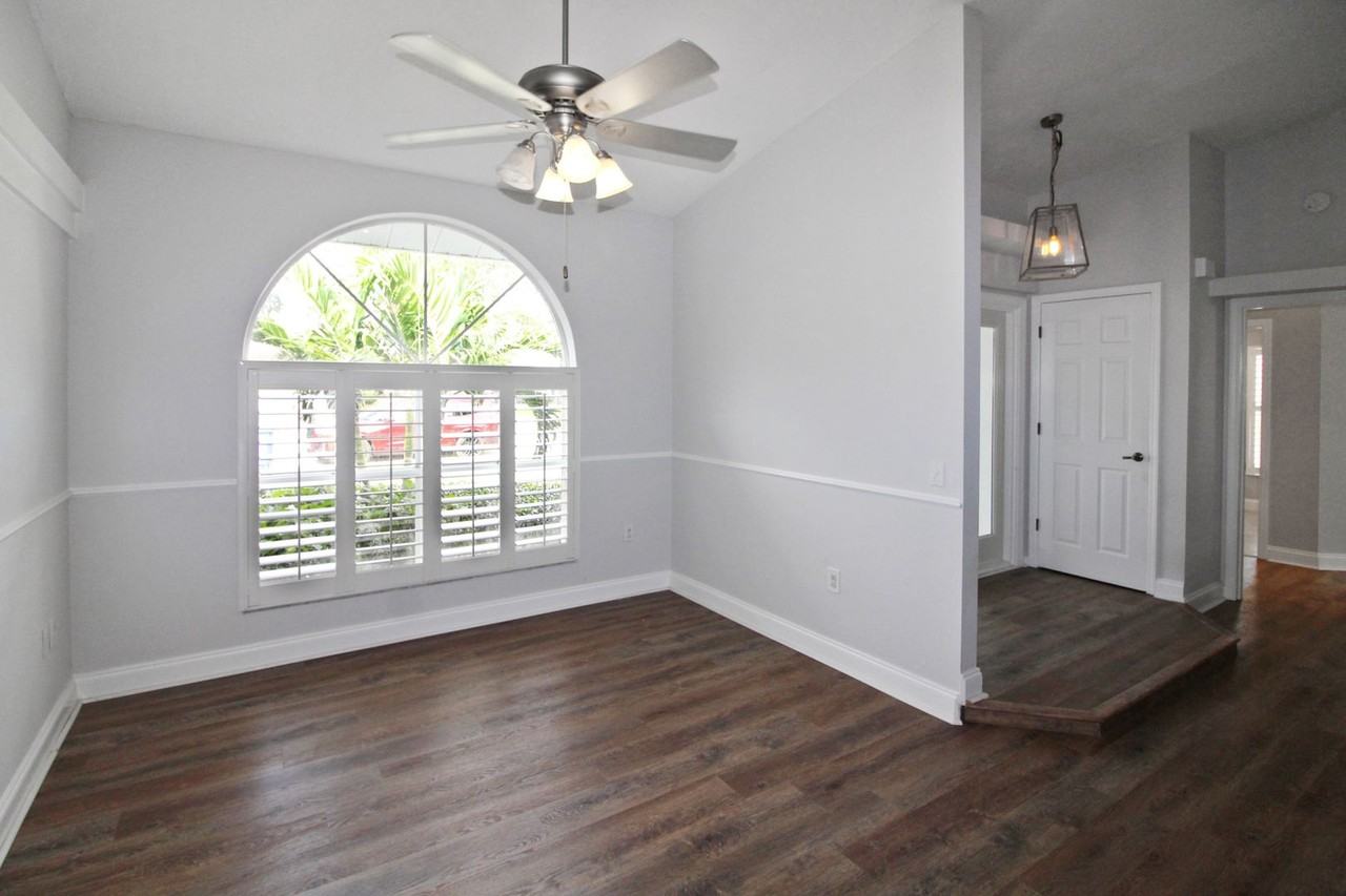 225 Woodingham Ln - Photo 3 of 22