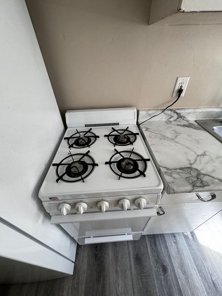 1871 7th St E - Photo 3 of 6